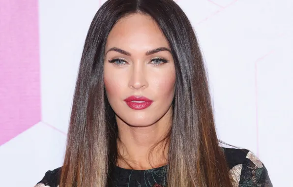 Look, Megan Fox, Megan Fox, portrait, makeup, actress, brunette, hair