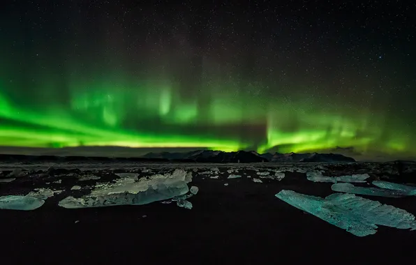 Picture mountains, Northern lights, Bay, ice