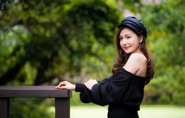 Picture girl, smile, cap, Asian, bokeh