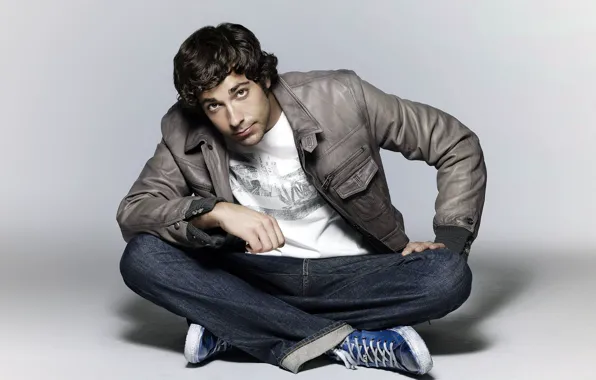 Picture movie, actor, zachary levi