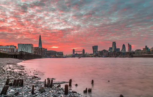 Sunset, the city, London
