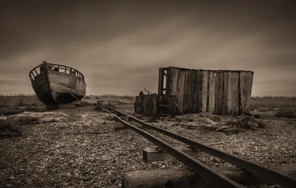 Picture boat, rails, winch