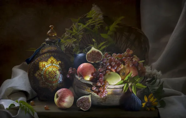 Grapes, still life, figs