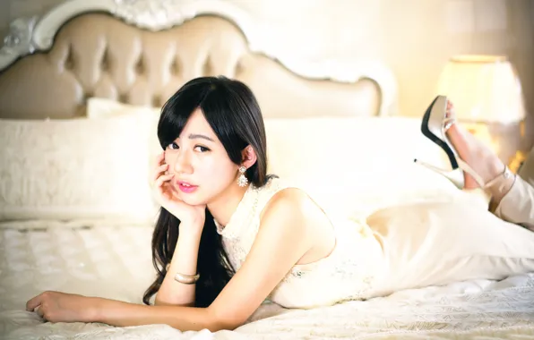 Picture sadness, makeup, shoes, bed, heels, Oriental girl