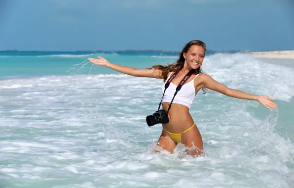 Wet, canon, ocean, smile, water, camera, splash, foam