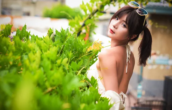 Look, pose, Asian