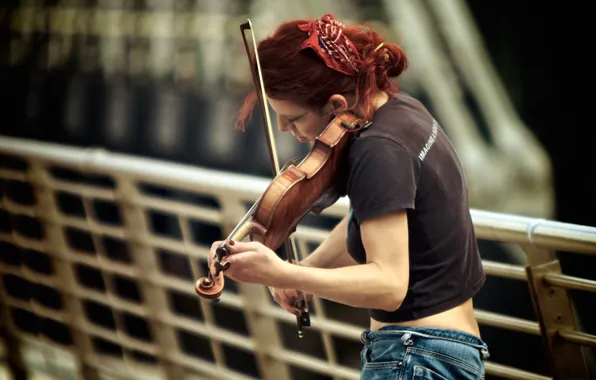 Music, violin, the game