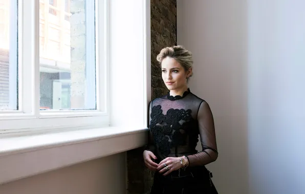 Picture actress, blonde, Dianna Agron