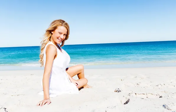 Picture sea, beach, the sky, look, girl, the sun, joy, smile