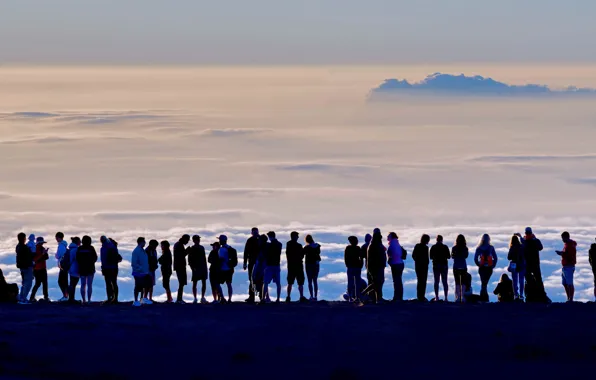 Clouds, people, silhouette, Hawaii, USA, the island of Maui, National Park, Haleakala