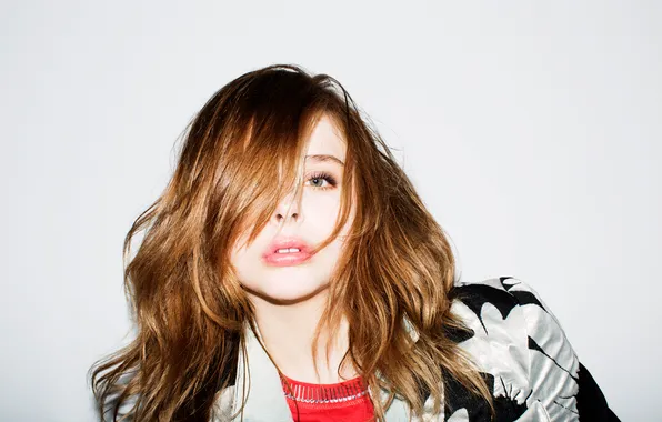 Picture background, makeup, actress, hairstyle, photographer, brown hair, journal, Chloe Grace Moretz