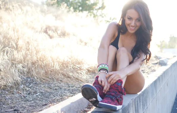 Picture chest, look, girl, smile, feet, model, sneakers, brown hair