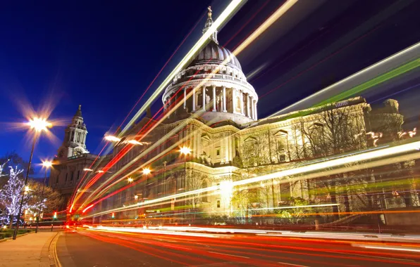 Night, lights, movement, London, UK, St. Paul's Cathedral