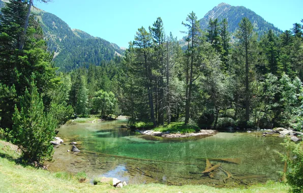 Picture National park dAigüestortes, Spanish Pyrenees, mountains, nature, river, forest