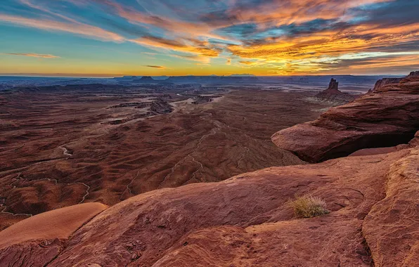 The sky, clouds, mountains, glow
