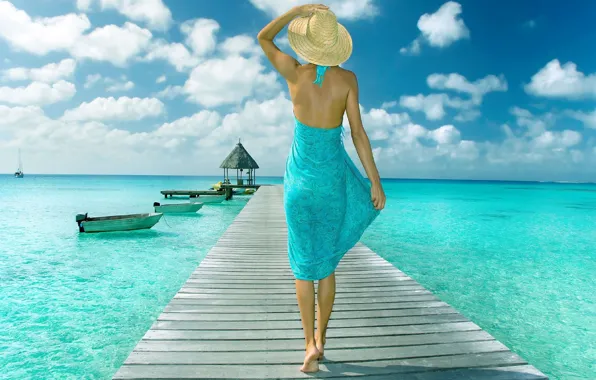 Picture girl, the ocean, pier, hat