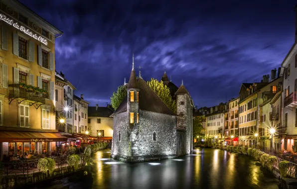 The sky, clouds, night, people, France, channel, the hotel, Annecy