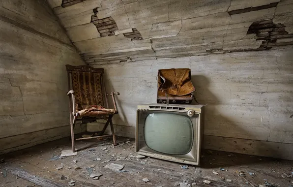 Picture TV, chair, attic