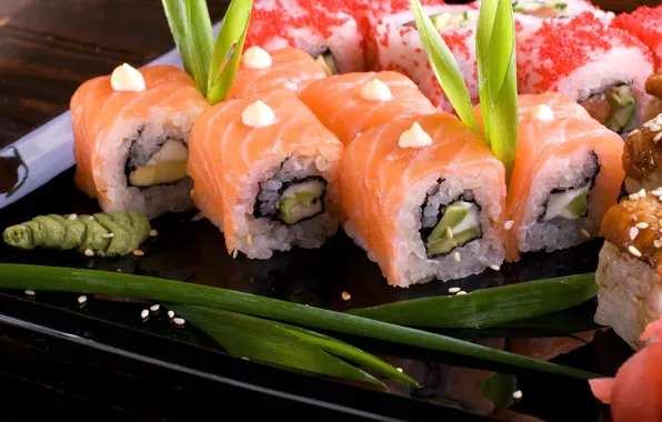 Figure, rolls, salmon