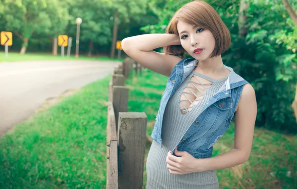 Road, grass, look, trees, pose, model, the fence, portrait