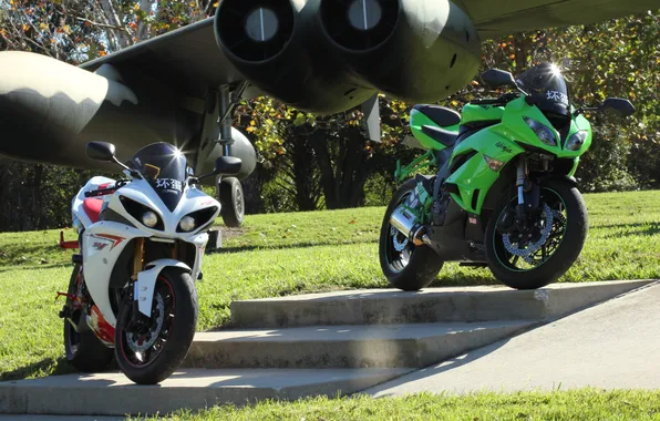 White, green, green, motorcycles, white, Supersport, yamaha, Kawasaki
