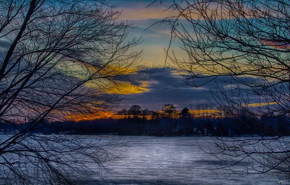 Picture the sky, trees, clouds, river, the evening