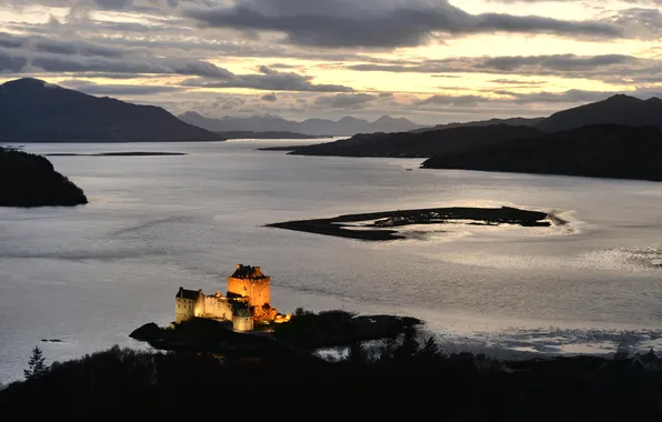 Mountains, night, lights, lake, castle, island, Scotland, Eilean Donan