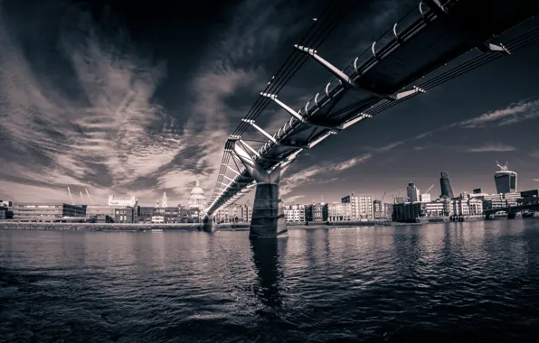 London, Thames, Millenium Bridge
