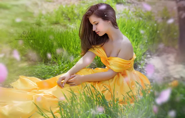 GRASS, GREENS, DRESS, FLUFF, photographer Malika Drobot