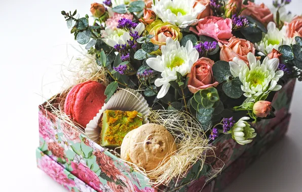 Roses, bouquet, chrysanthemum, cakes, composition
