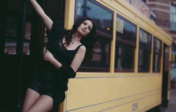 Girl, bus, legs