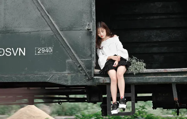 Girl, the car, Asian