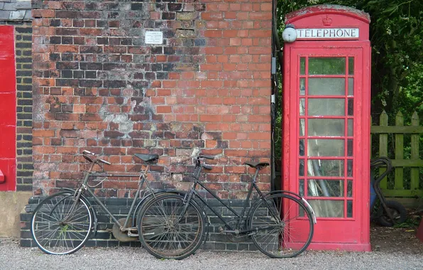 Picture the city, London, phone, phone booth