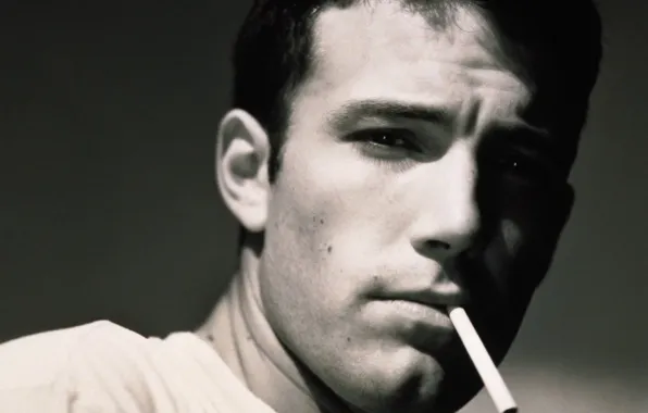 Picture look, face, black and white, cigarette, actor, Ben Affleck, mujchina