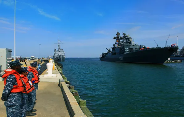 Ship, large, anti-submarine, Admiral Chabanenko, Norfolk, visit, Two thousand seven