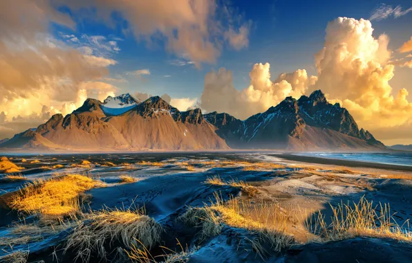 Sea, clouds, mountains, dunes, Iceland