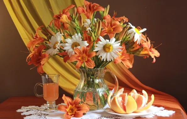 Lily, chamomile, bouquet, juice, grapefruit