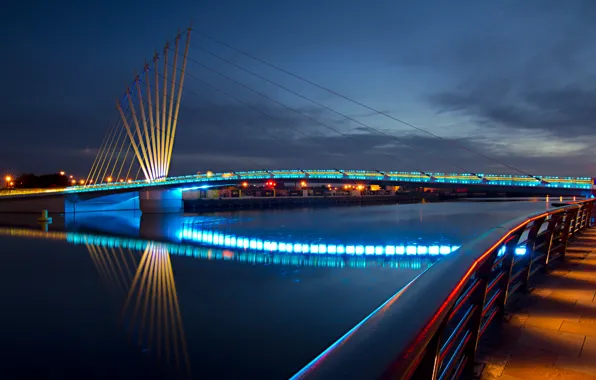 Picture macro, bridge, the city, lights, the evening, railings, promenade