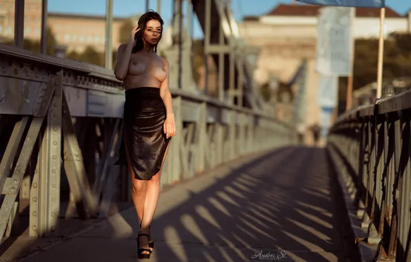 Chest, tummy, figure, dress, shoes, legs, waist, Andrei St.