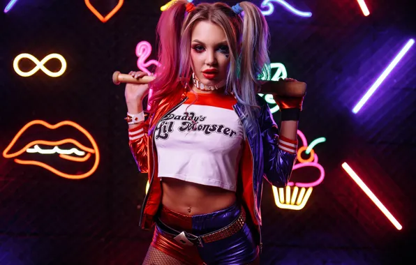 Picture chest, girl, Harley Quinn, based on the comic book