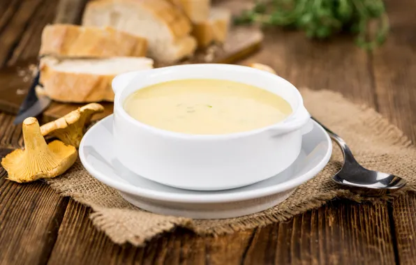 Bread, soup, chanterelles, mushroom
