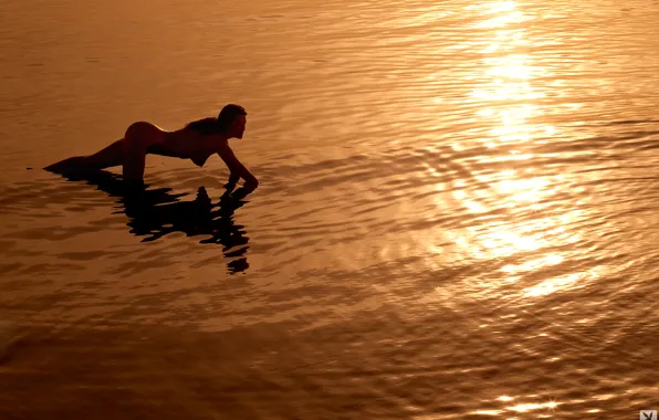 Chest, water, reflection