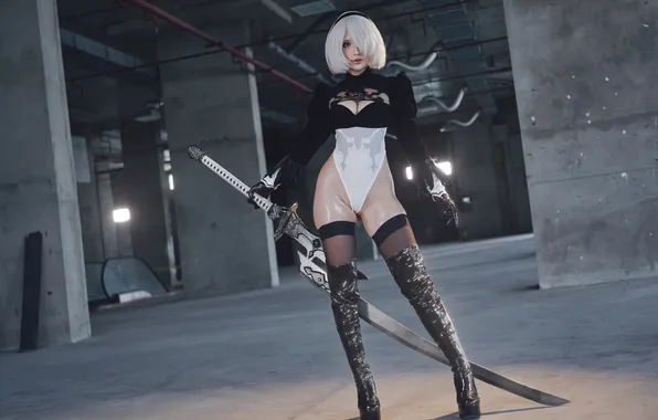 Picture pose, weapons, model, sword, beauty, white hair, model, beauty