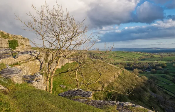 Clouds, mountains, rocks, England, Yorkshire, Malham