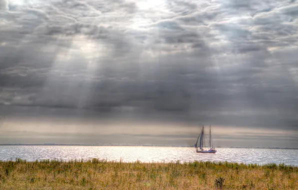 Picture field, the sky, clouds, sailboat, Bay, sunlight