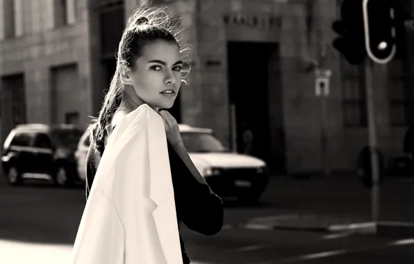 Look, the city, photo, dark-haired