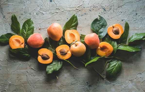 Picture leaves, halves, apricots