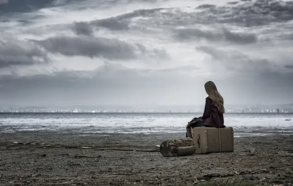 Sea, girl, suitcase