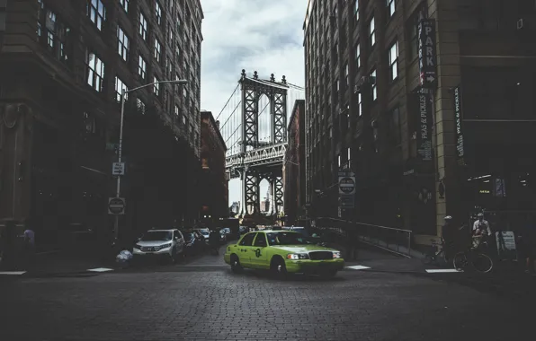 Picture bridge, people, street, New York, Brooklyn, taxi, cars, bikes