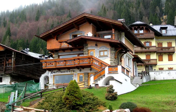 Forest, mountains, the city, photo, home, Italy, Veneto, Sappada